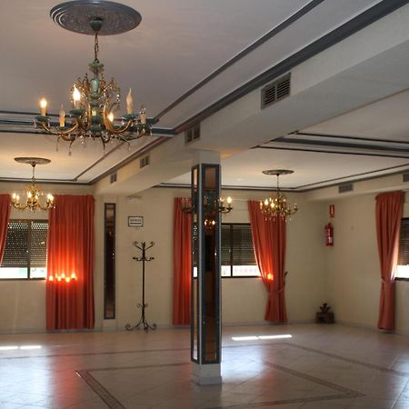 Hotel Carvajal Torrejón el Rubio Extérieur photo