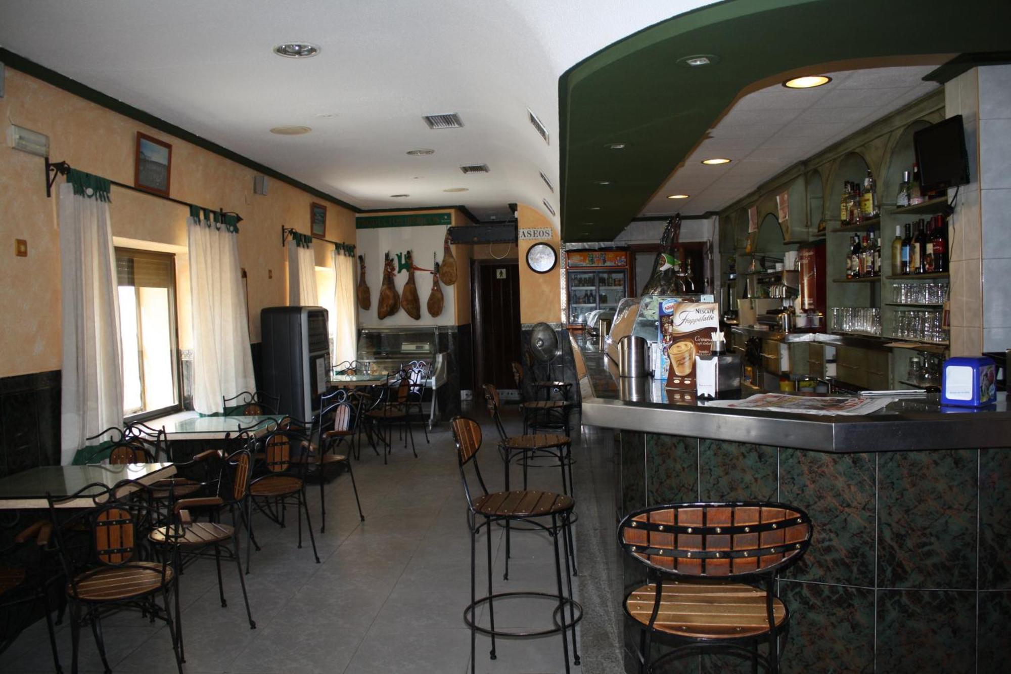 Hotel Carvajal Torrejón el Rubio Extérieur photo