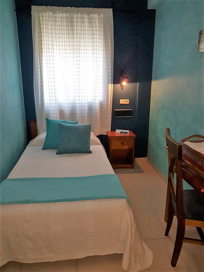Hotel Carvajal Torrejón el Rubio Extérieur photo