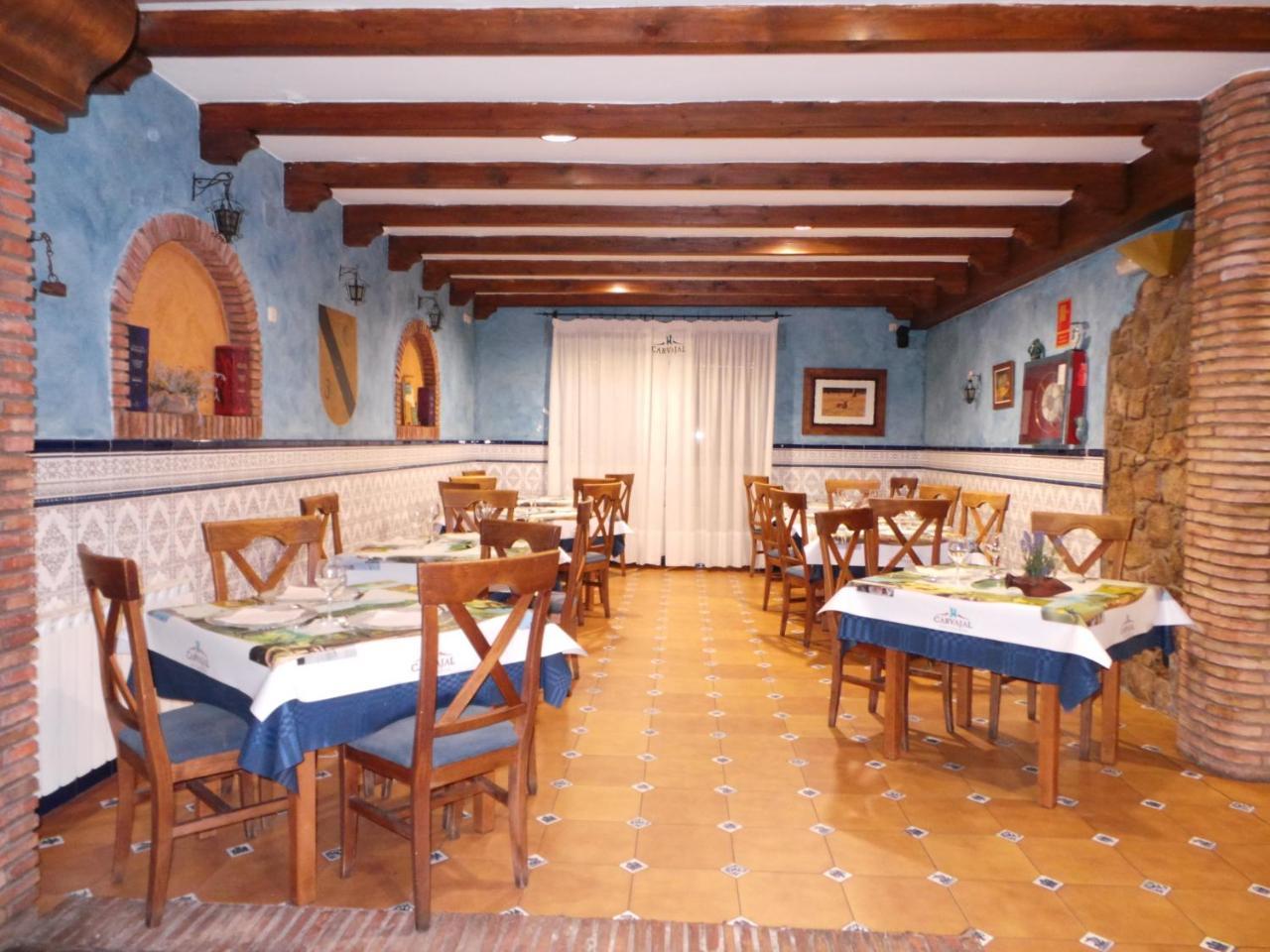 Hotel Carvajal Torrejón el Rubio Extérieur photo