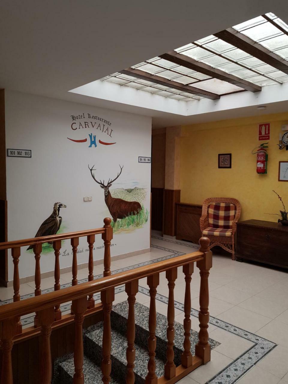 Hotel Carvajal Torrejón el Rubio Extérieur photo
