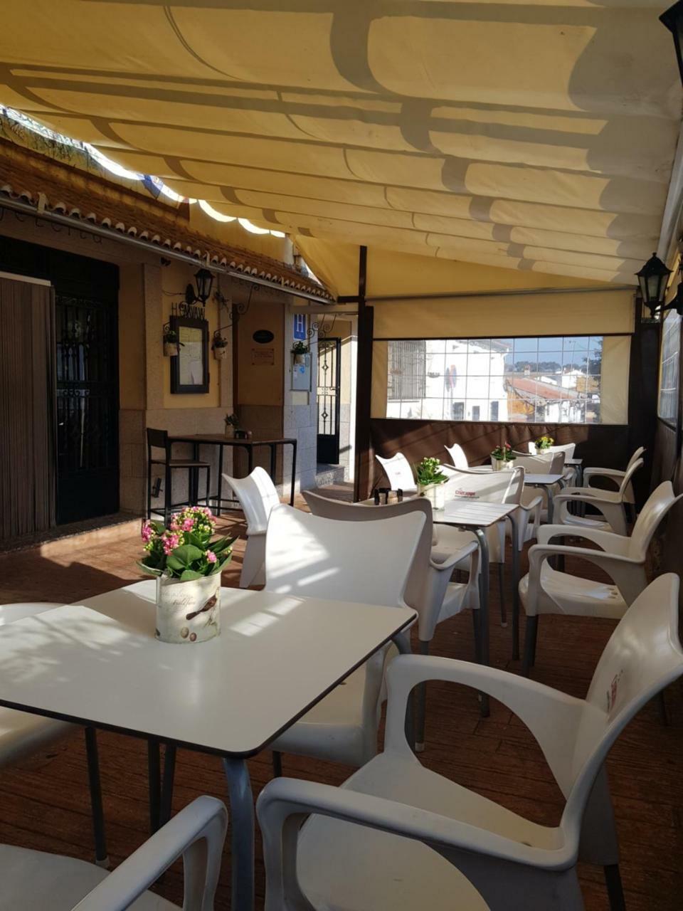 Hotel Carvajal Torrejón el Rubio Extérieur photo